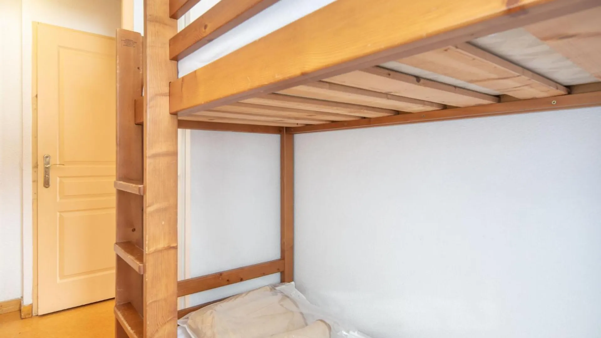 Apartment Les Biches By Interhome Saint-Sorlin-d'Arves
