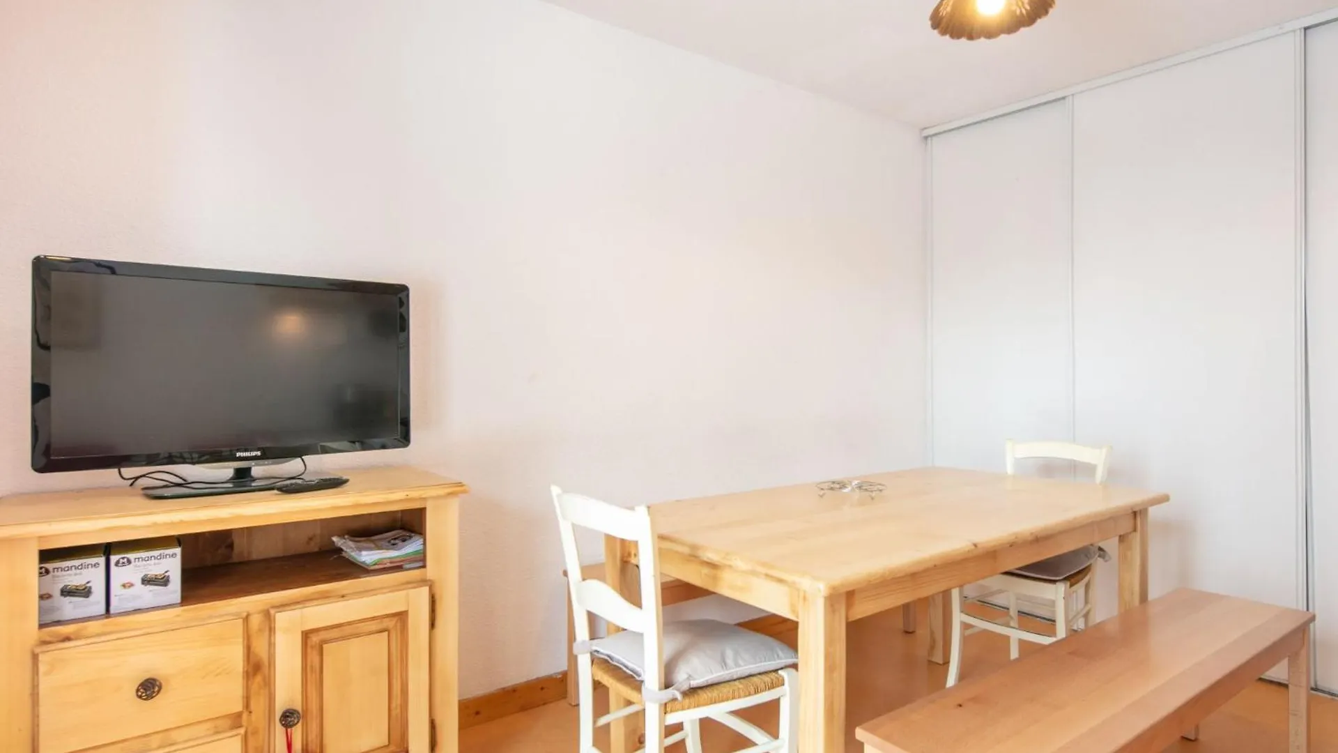 Apartment Les Biches By Interhome Saint-Sorlin-d'Arves France